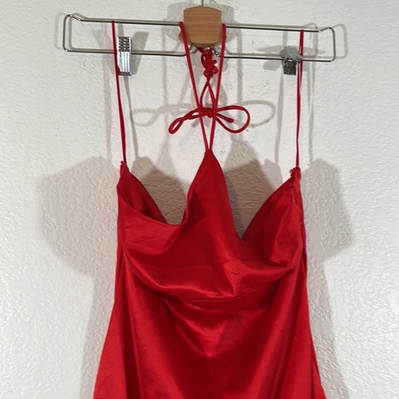 FASHION NOVA London Satin Mini Dress Red Size Medium New - Picture 4 of 13